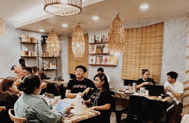 This Weekend: ‘Sining at Kape’ at Brewed Specialty Coffee